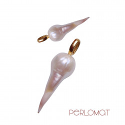 PZ082_01_Stříbrný perlový přívěsek s kasumi perlou tvaru chilli 