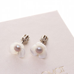 MP014_02_Stříbrné náušnice s perlami a perletí šroubky