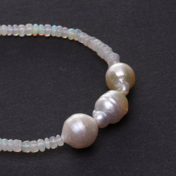 OR062_02_náramek s opály a perlami jižních moří