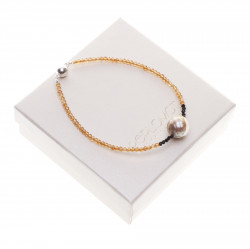 ER061_04_Náramek s tahitskou perlou, granáty a spinely