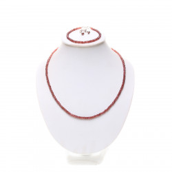 Stříbrná souprava s granáty