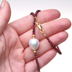 KH001_03_Granátový náhrdelník s Kasumi perlou