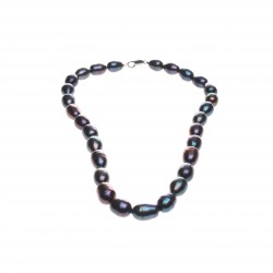 černé perly s modrofialovými odlesky