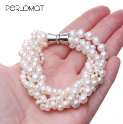 bílý pětiřadý perlový náramek