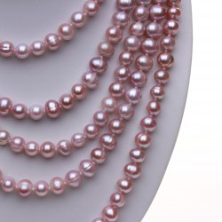 dlouhý perlový náhrdelník