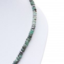 smaragdový náhrdelník s hematitem