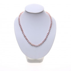 lila perlový náhrdelník